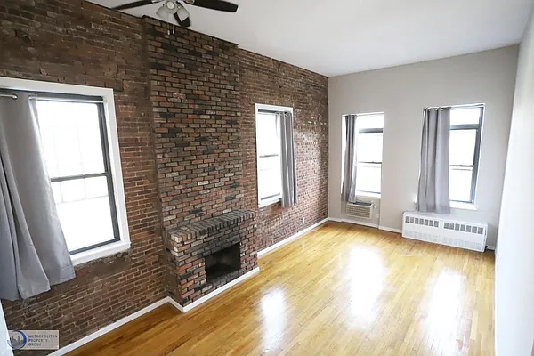 Rented by Metropolitan Property Group | media 12