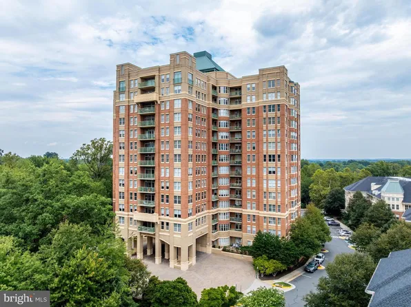 11776 Stratford House Pl APT 1204, Reston, VA 20190
