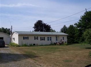 1151 Hickory Rd, Hillsdale, MI 49242