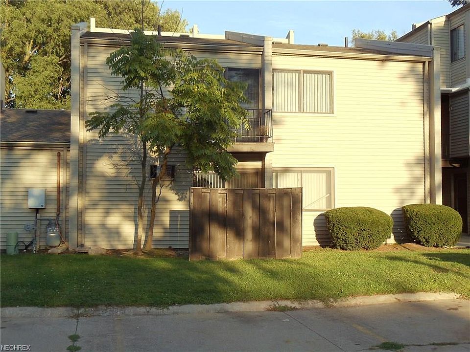 1st image of 38425 North Ln #209-C
