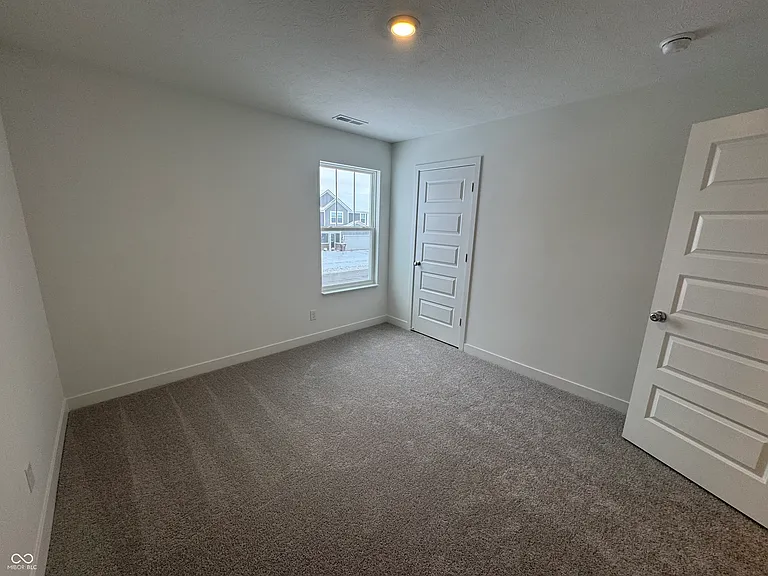 2945 Grand Ridge Dr — Photo 17
