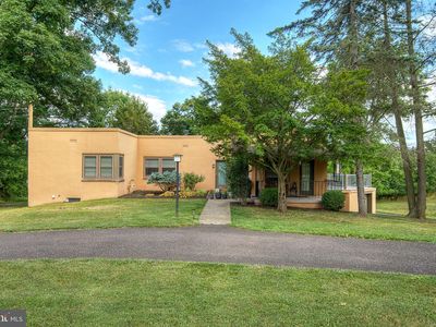 325 E 9th Ave, Collegeville, PA, 19426