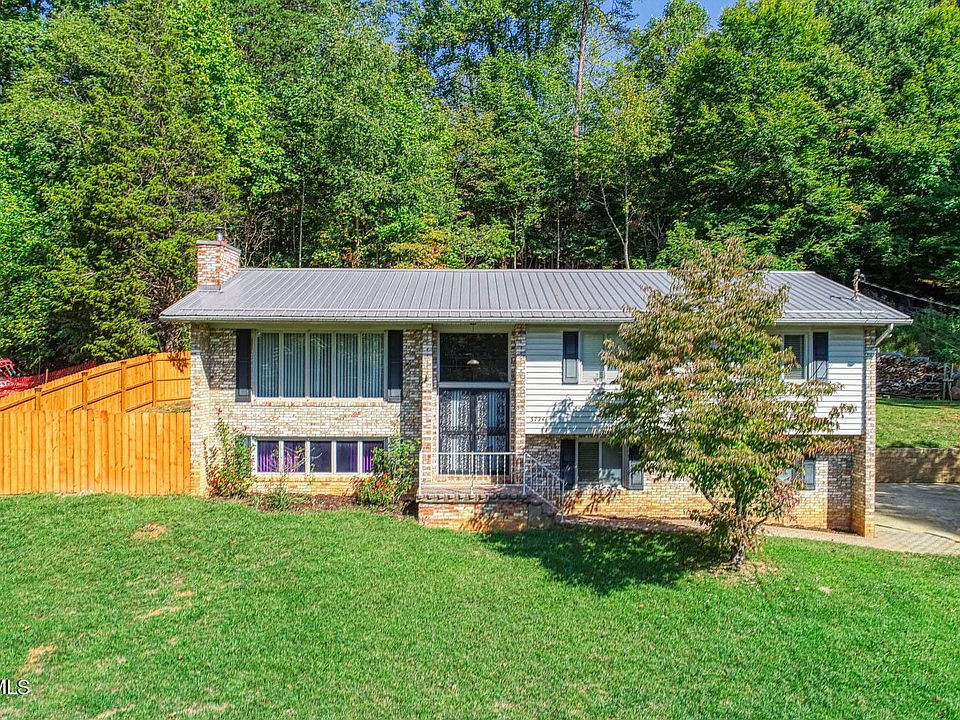1st image of 3724 Thorngrove Dr