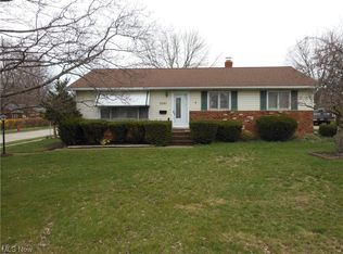 2181 Rockefeller Rd, Wickliffe, OH 44092