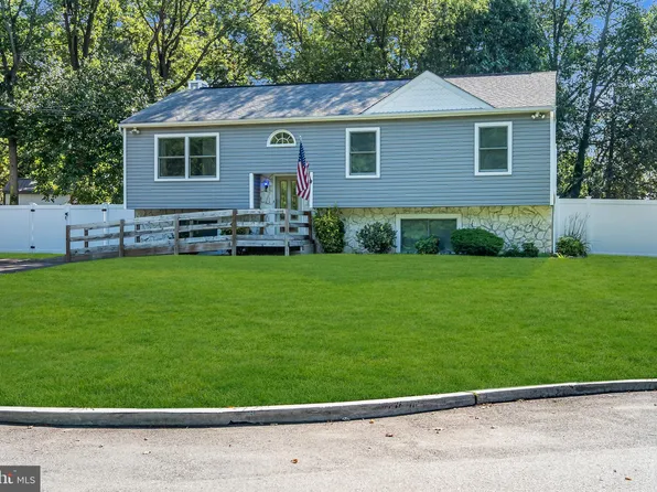 32 Williams Ave, Deptford, NJ 08096