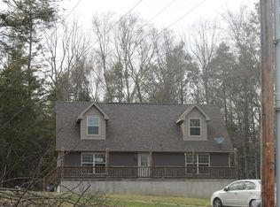 501 Valley View Cir, Bushkill, PA 18324