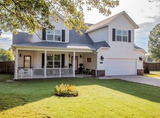 505 Oakwood St, Lowell, AR 72745