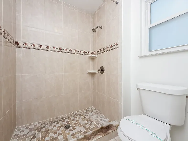 9522 Chandon Dr — Photo 10