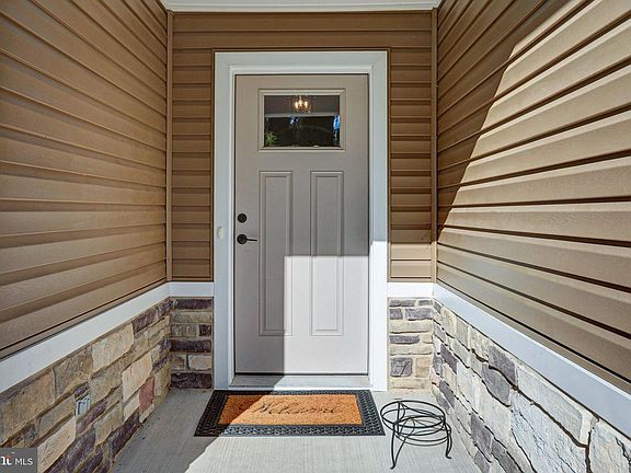 5th image of 6512 Pullhook Ln