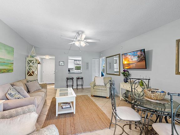5th image of 87 N Collier Blvd APT G4