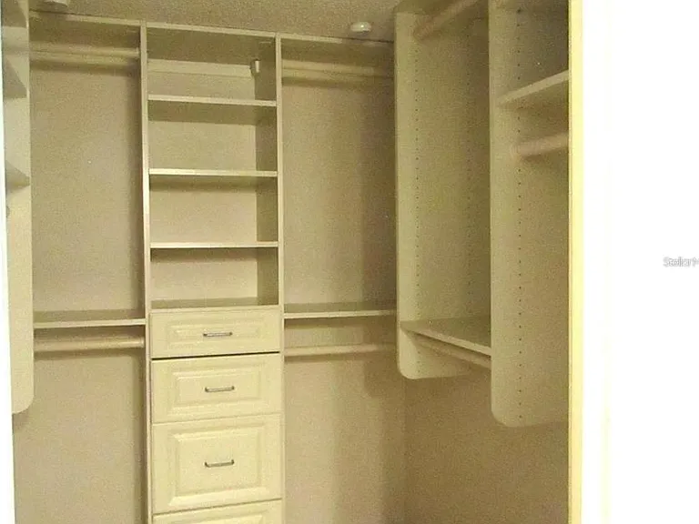 4434 Weybridge St #81 — Photo 20