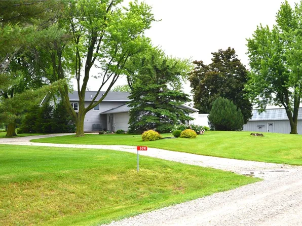 6091 28th Ave, Vinton, IA 52349