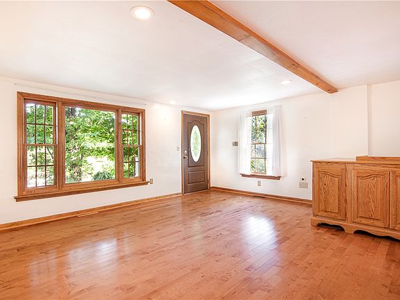 2nd image of 193 Hepler Rd