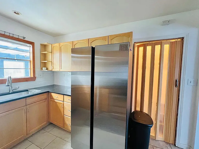 2203 N Plains Ave — Photo 19