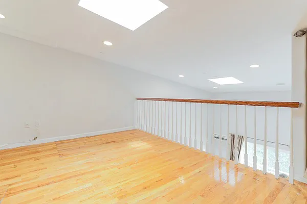 Rented by Brooklyn Bridge | media 39