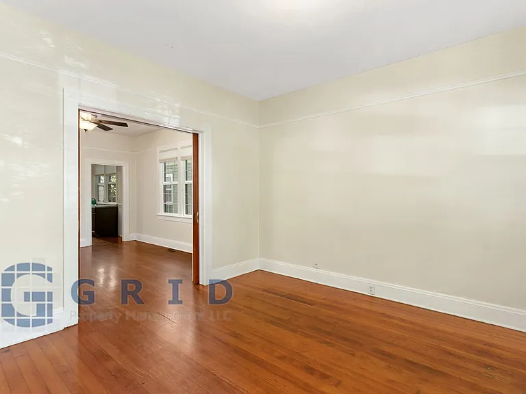 3922 N Michigan Ave — Photo 3
