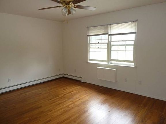 5th image of 14 Church St APT Q