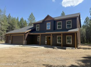 7518 E Autry Ln, Athol, ID 83801