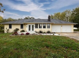 17135 Smith Rd, Smithville, MO 64089