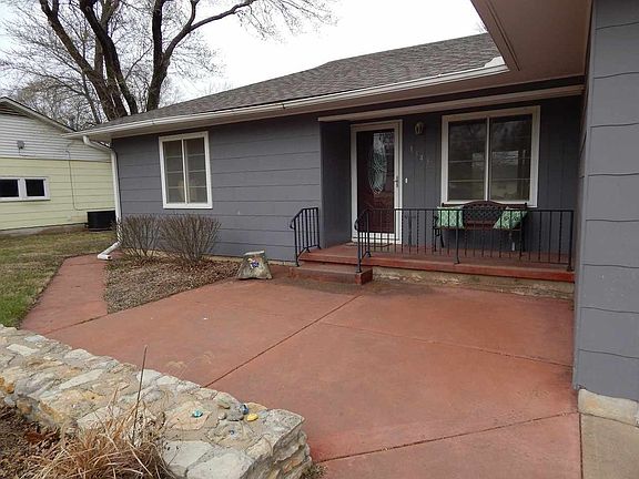 2nd image of 1343 Terrace Dr