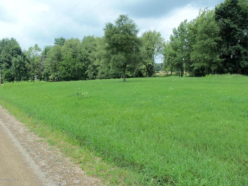 2nd image of 262 Bullock Rd
