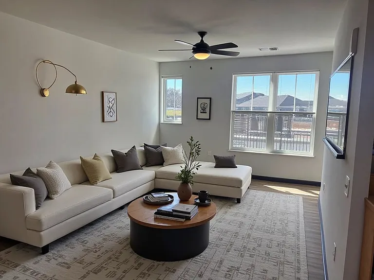 Homestead Luxury Apartments — Photo 53
