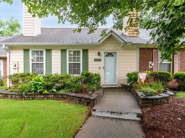 1926 Cheatham Woods Dr SW, Marietta, GA 30008