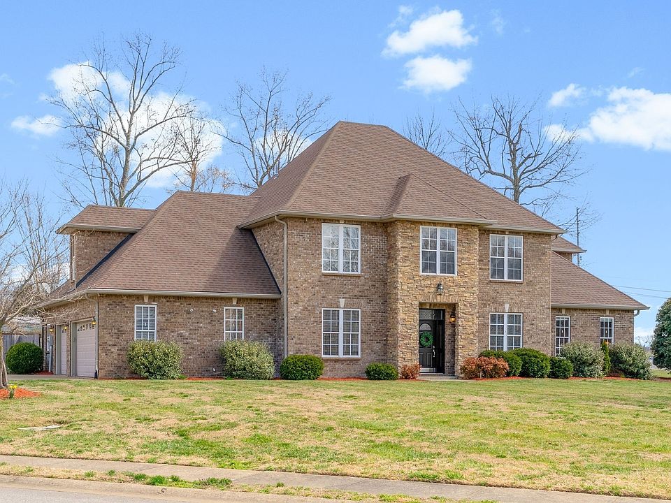 1st image of 145 Lyme Dr