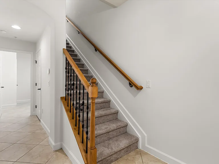 1125 Bolton Pl #A — Photo 2