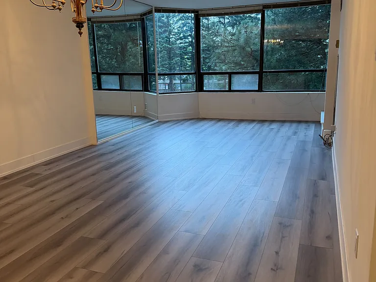 7440 Bathurst St #202 — Photo 12