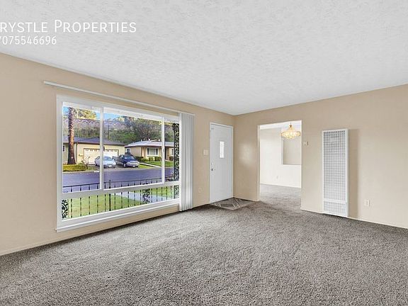 4th image of 431 Lakeside Dr