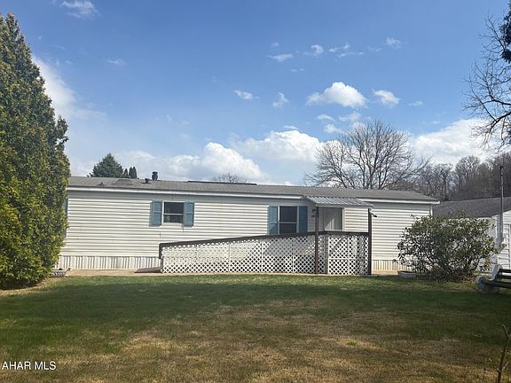4th image of 3831 15th Ave