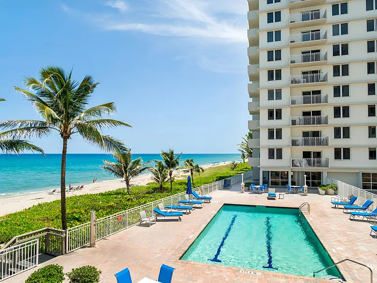 Pool Deck