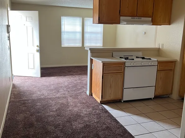 1873 E Pumalo St #8, San Bernardino, CA 92404