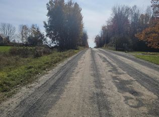 2 Harris Rd, Charleston, ME 04422