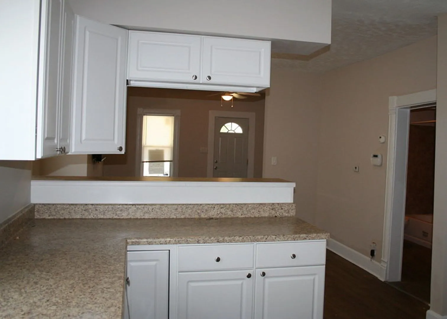 728 Frances Street — Photo 3