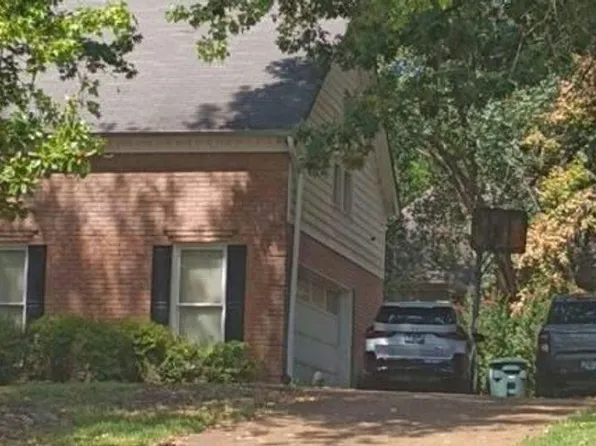8646 Wood Mills Dr W, Cordova, TN 38016