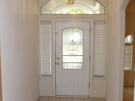 5th image of 1732 E Granada Ave