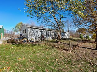 583 Old Moore Ln, Martinsville, IN 46151