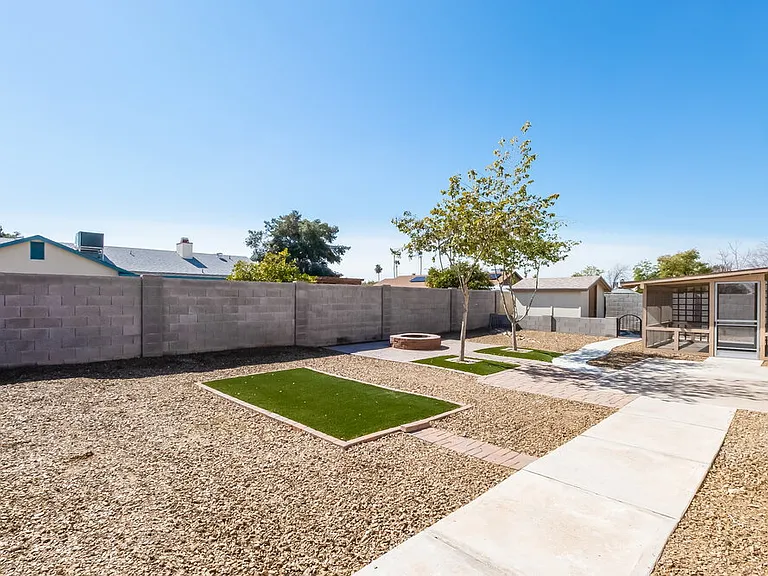 8725 W Carol Ave — Photo 16