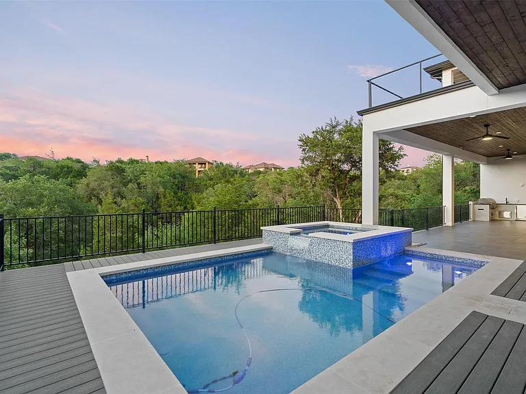 235 Canyon Turn Trl — Photo 33