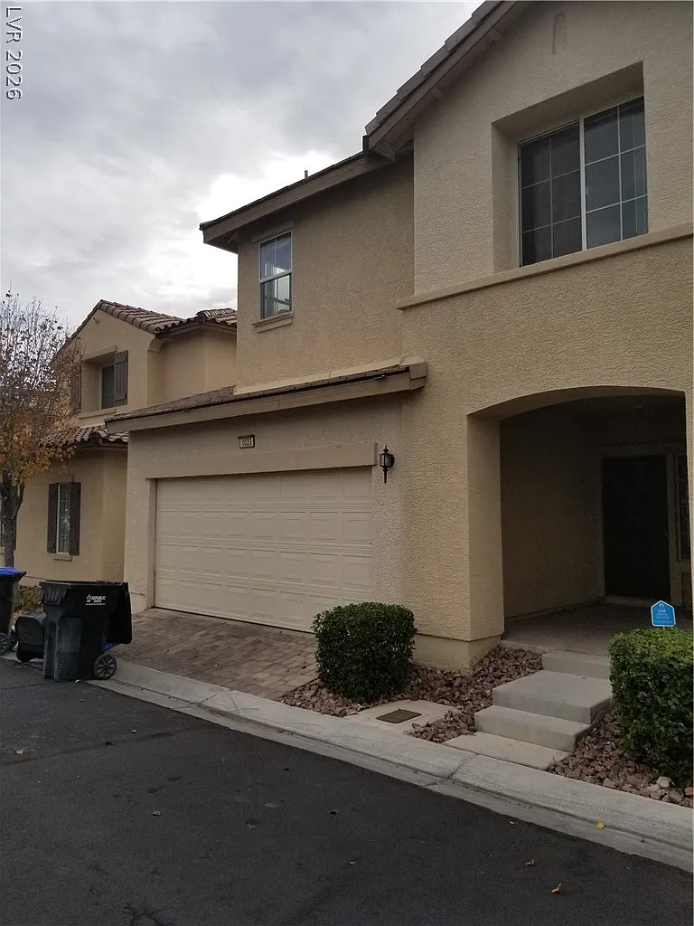 3 bed, 2.5 bath, 1505 sqft, $1,800 — Photo 3
