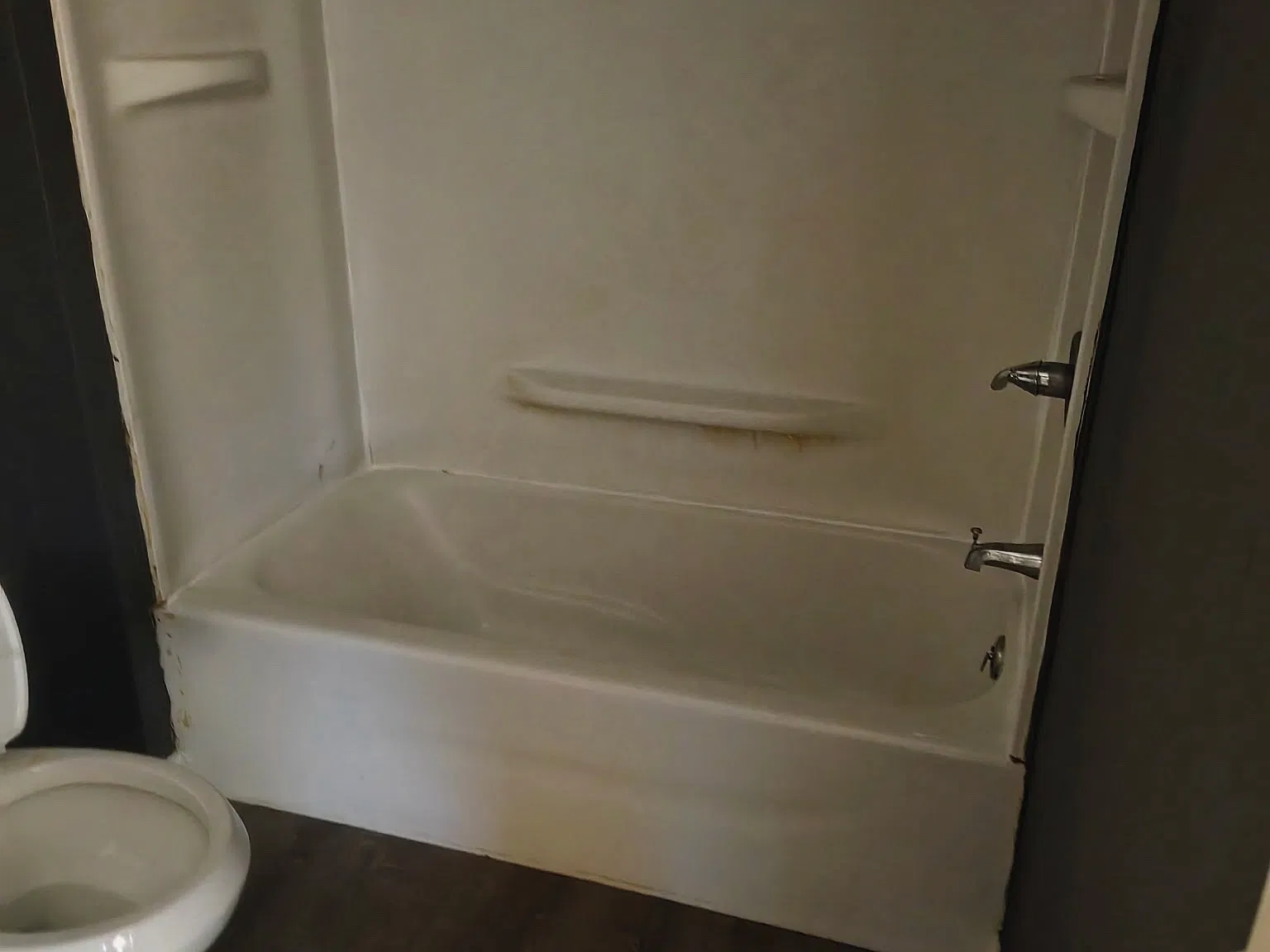 3 bed, 1000 sqft, $1,600 — Photo 2