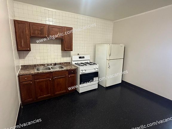 5th image of 5617-5619 Hohman Ave #7
