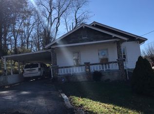 62 Wesley St, Canton, NC 28716