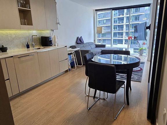 2nd image of 89 Nelson St #10