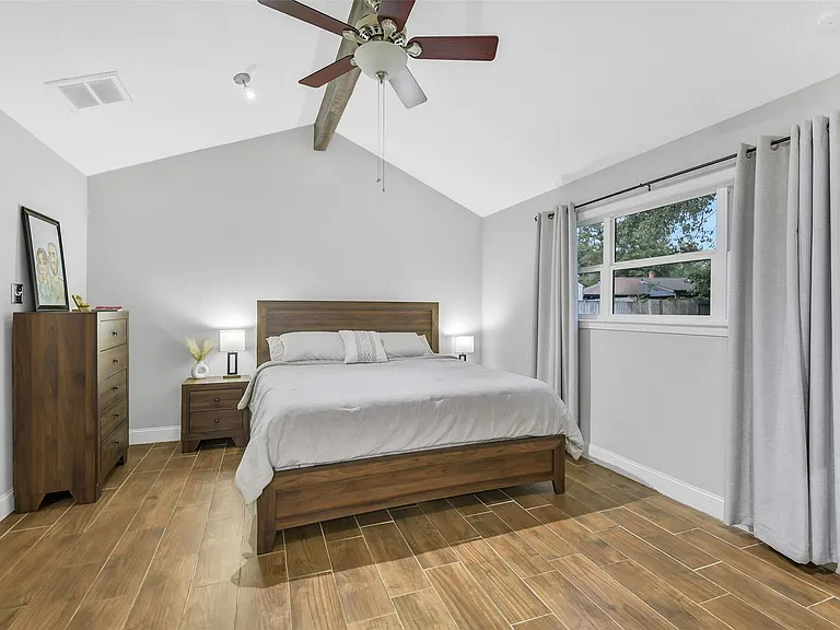 710 Razee Ct — Photo 16