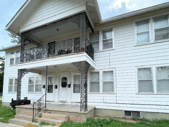 The Geoffery, 309 E Sherman St #4, Hutchinson, KS 67501