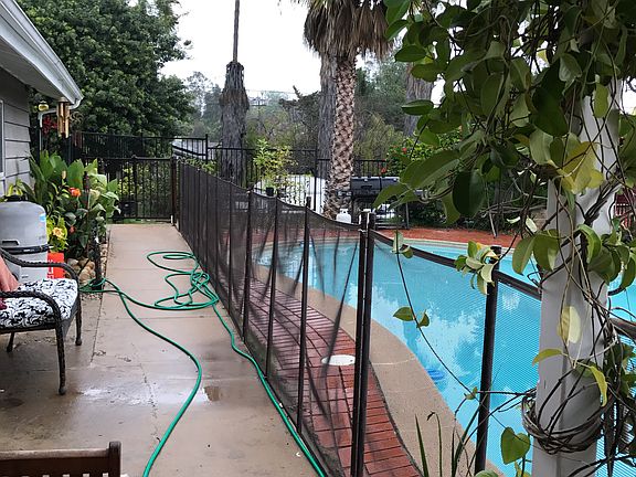 Child safety gate 