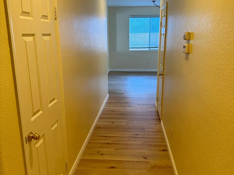 14975 Mount Wilson Ln — Photo 21
